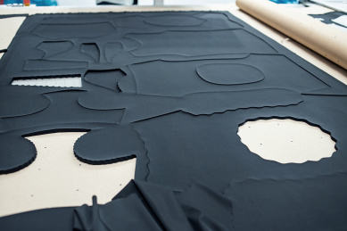 全自动裁床机裁剪的内衣裁片/内衣泳衣高弹力面料