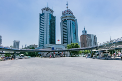 安徽省合肥市长江路高楼建筑景观