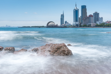 山东青岛栈桥海滨风光