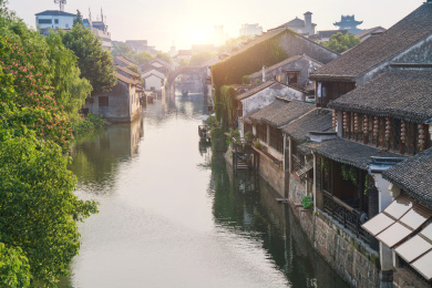 中国湖州历史悠久的著名的南浔古镇 