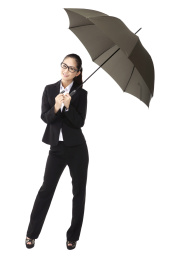 女商人拿着雨伞