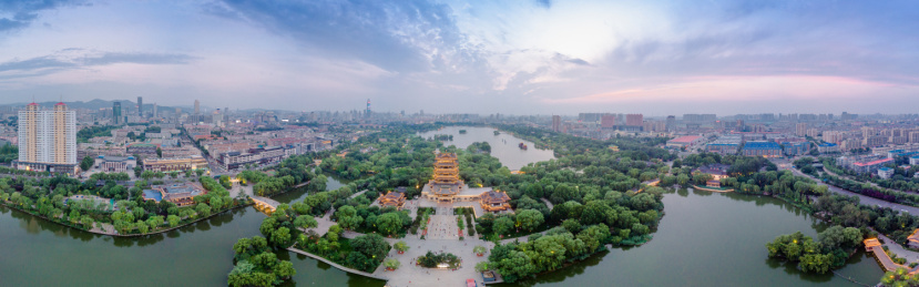 航拍大明湖