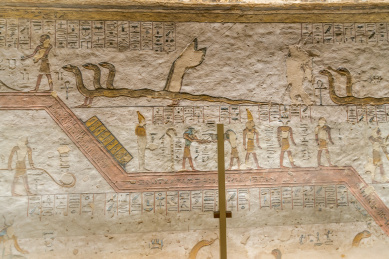 埃及胡夫金字塔的墙壁图片