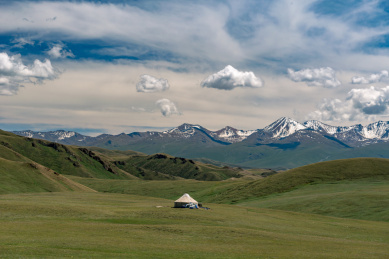 巴音布鲁克草原