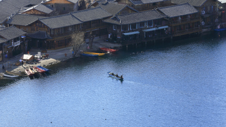摩梭族的母亲湖——泸沽湖