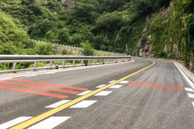 北京境内的国道108线山路