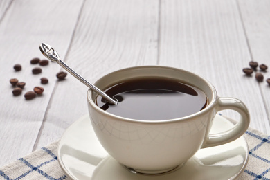 一杯咖啡/咖啡/白色背景