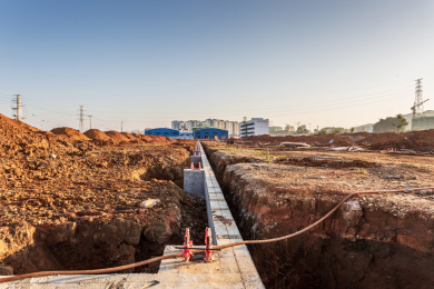 正在建设中的厂房地基