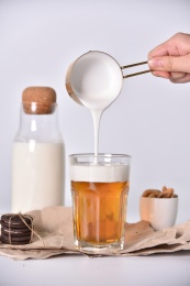 茉莉红茶饮品