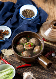 撒尿牛肉丸火锅丸子