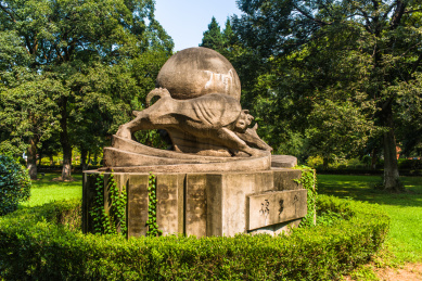 中国科学技术大学孺子牛雕像