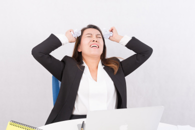 无奈焦虑的上班族白领女性