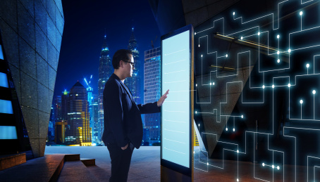 年轻商人的成功梦想概念图