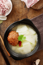 冬瓜狮子头砂锅 亚洲美食