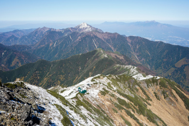 眺望北岳的棱线和甲斐驹之岳 日本南阿尔卑斯山脉