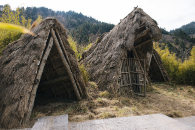神农架景区神农顶草庐