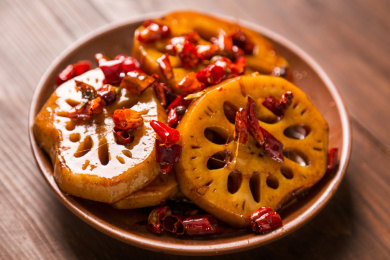 美味香辣卤藕 卤藕