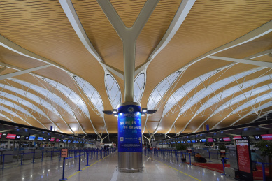 上海浦东国际机场t2航站楼
