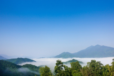 中国福建省长汀县天井山朝霞云海自然景观