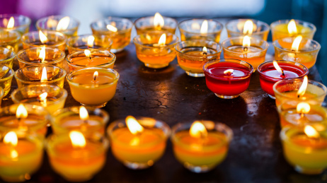 腊八节的供灯 寺院