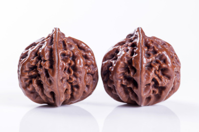 形状各异的文玩核桃