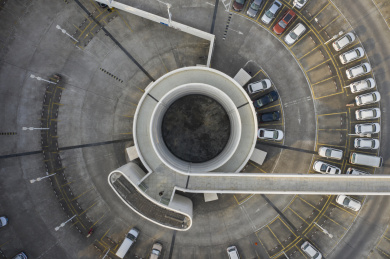 航拍圆形停车场 户外