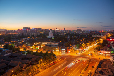 北京北海公园白塔