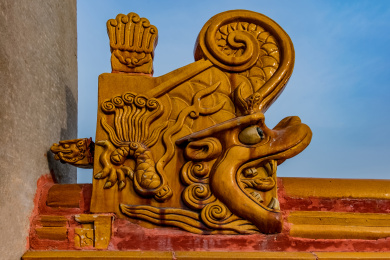 明朝皇家园林建筑黄琉璃正吻龙头装饰品