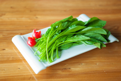 新鲜的小菠菜 菠菜