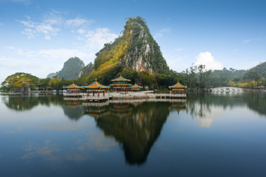 中国广东省肇庆市七星岩风景区风光