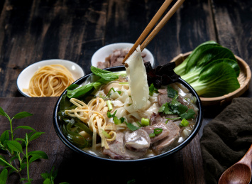 河南特色羊肉烩面