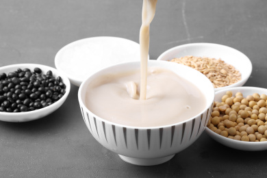 黑豆黄豆小麦五谷杂粮营养豆浆