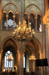 法国巴黎圣母院内景