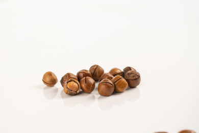 中国传统特色坚果零食开口榛子