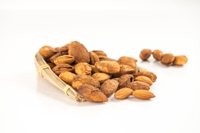 传统休闲零食巴旦木