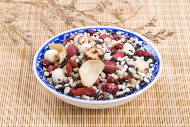 品种丰富的腊八米