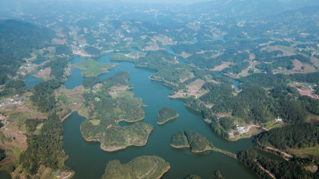 航拍七仙湖水上度假风景区
