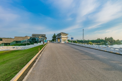 江苏省南京市溧水区平坦大道环境建筑