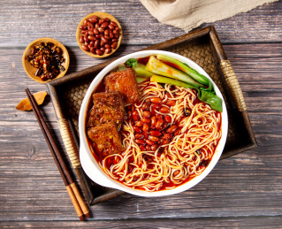 腌制豆腐干青菜拉面