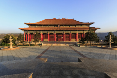 山西太原洞儿沟七苦山天主教祭坛风光