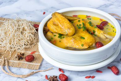 养生老母鸡汤面