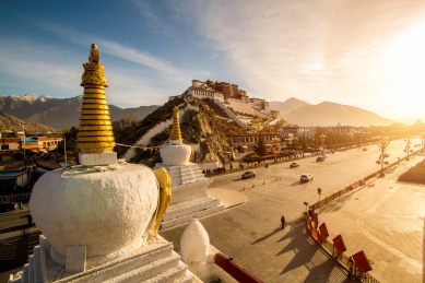 西藏自治区拉萨市布达拉宫观光台