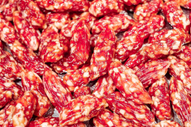 特写密集的广式腊肠