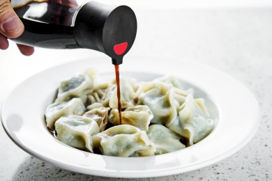 往饺子里倒醋 饺子