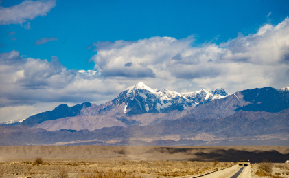 天山珠峰托木尔峰