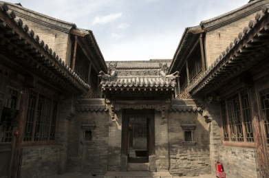 山西王家大院庭院中的建筑细节