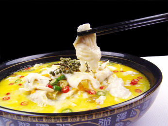 中国四川的一道热菜——金汤鱼片