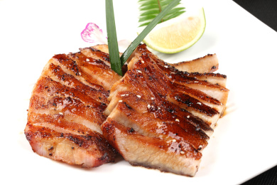 中国广东粤菜——炭烧猪颈肉