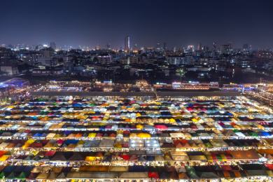 泰国曼谷火车夜市夜生活夜景