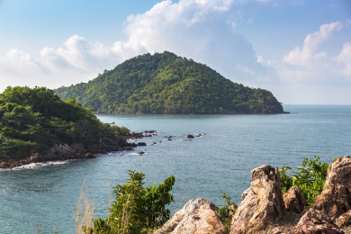 东南亚海岛风光海岸线海滩